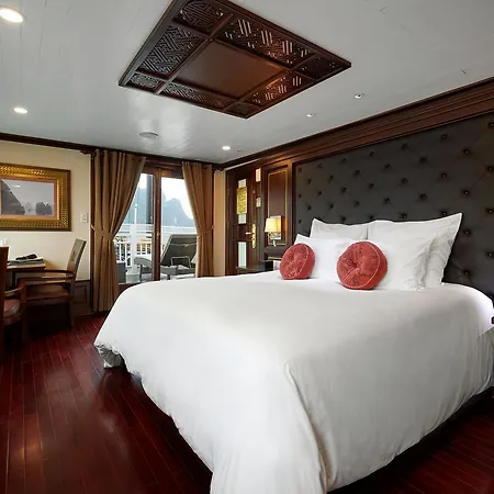 Paradise Peak Cruise Hotel Ha Long Room photo