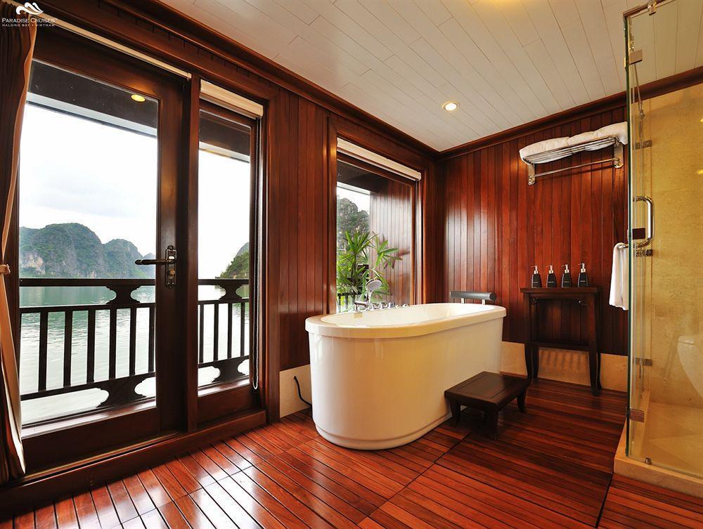 Paradise Peak Cruise 5* Ha Long