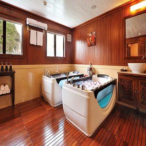 Paradise Peak Cruise 5*